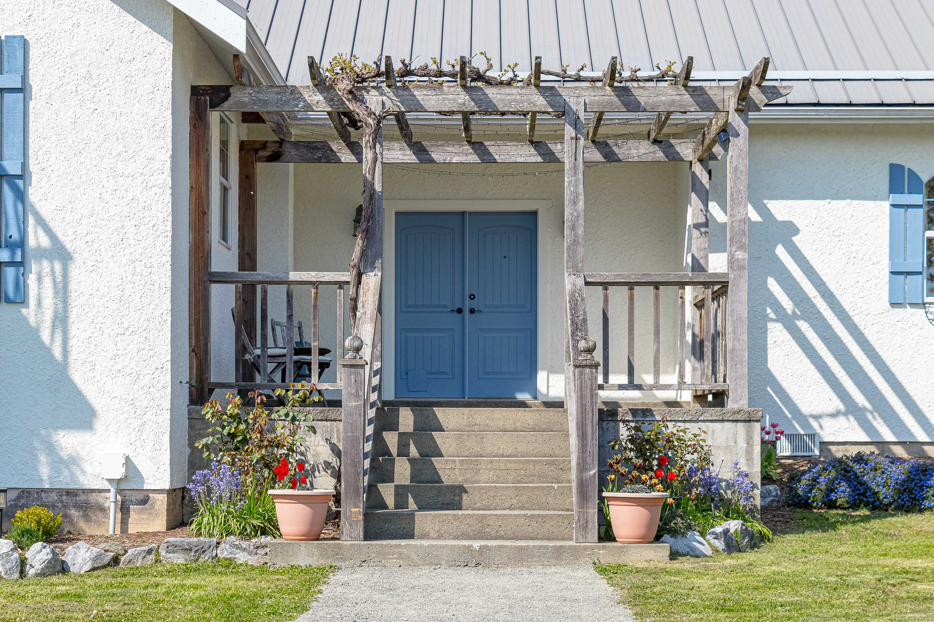 Emandare Winery and Vineyard